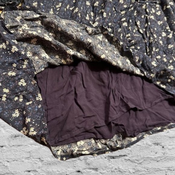 Blue Flowing Flower Print Dress with Long Sleeves - Picture 8 of 14